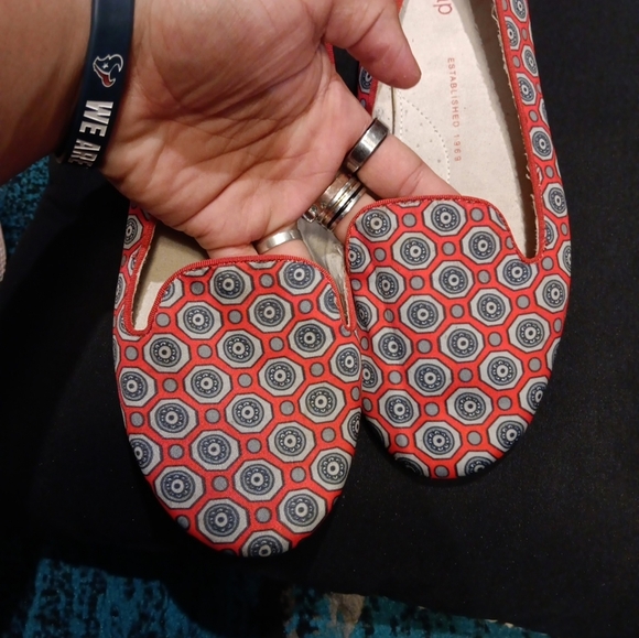 Vintage Gap Women’s Ballet Flats, Red with Art Deco Geometric print Size 7.5 - Picture 5 of 5